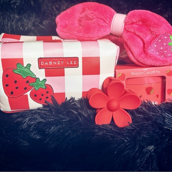 Dabney Lee Strawberry Gift Set - Picture 2 of 13